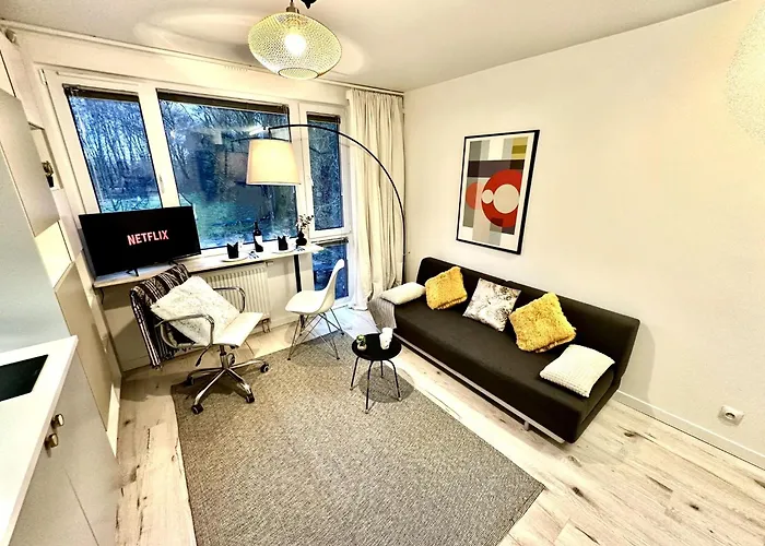 Cozy Studio At Park Near City-Center +Netflix +Wifi