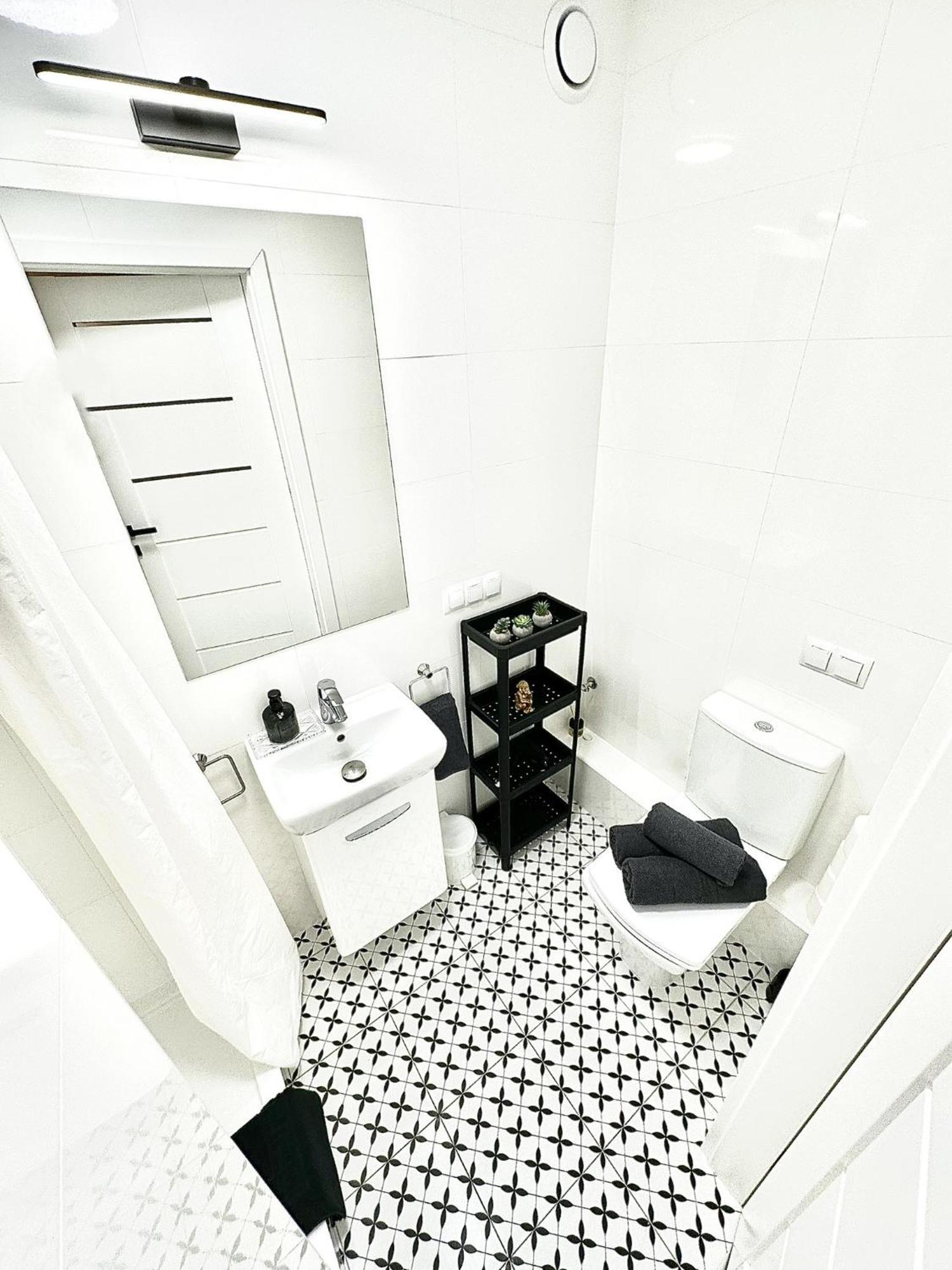 Cozy At Park Near City-center +netflix +wifi Apartament *