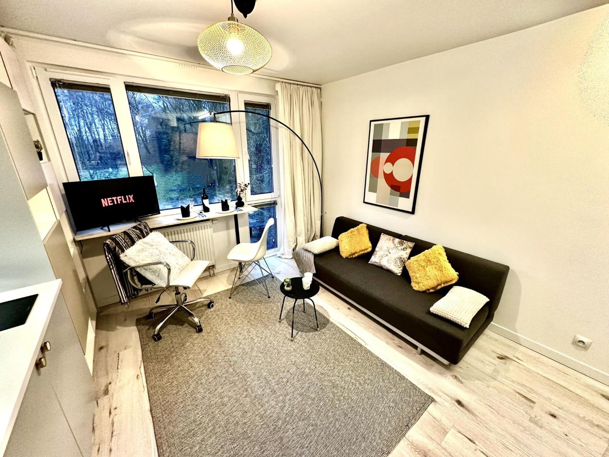 Apartament Cozy At Park Near City-center +netflix +wifi Warszawa